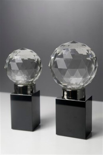 Kristal Cam Küre 2li Set Metal Detaylı Siyah Cam Kaideli Dekoratif Obje 20-18 Cm Obje & Biblo