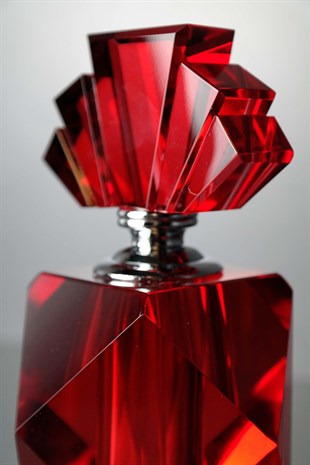Kristal Lazer Kesim Kırmızı Geometrik Desenli Dekoratif Cam Şişe 17 Cm Dekoratif Ev Aksesuarları