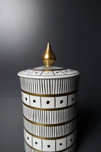 Silindir Su Desenli Gold Detaylı Beyaz Seramik Küp 20 Cm Dekoratif Küp