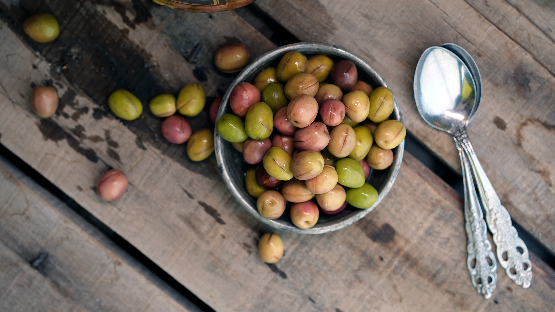 Doğal zeytin nasıl anlaşılır? Gerçek zeytin tatlarını keşfedin