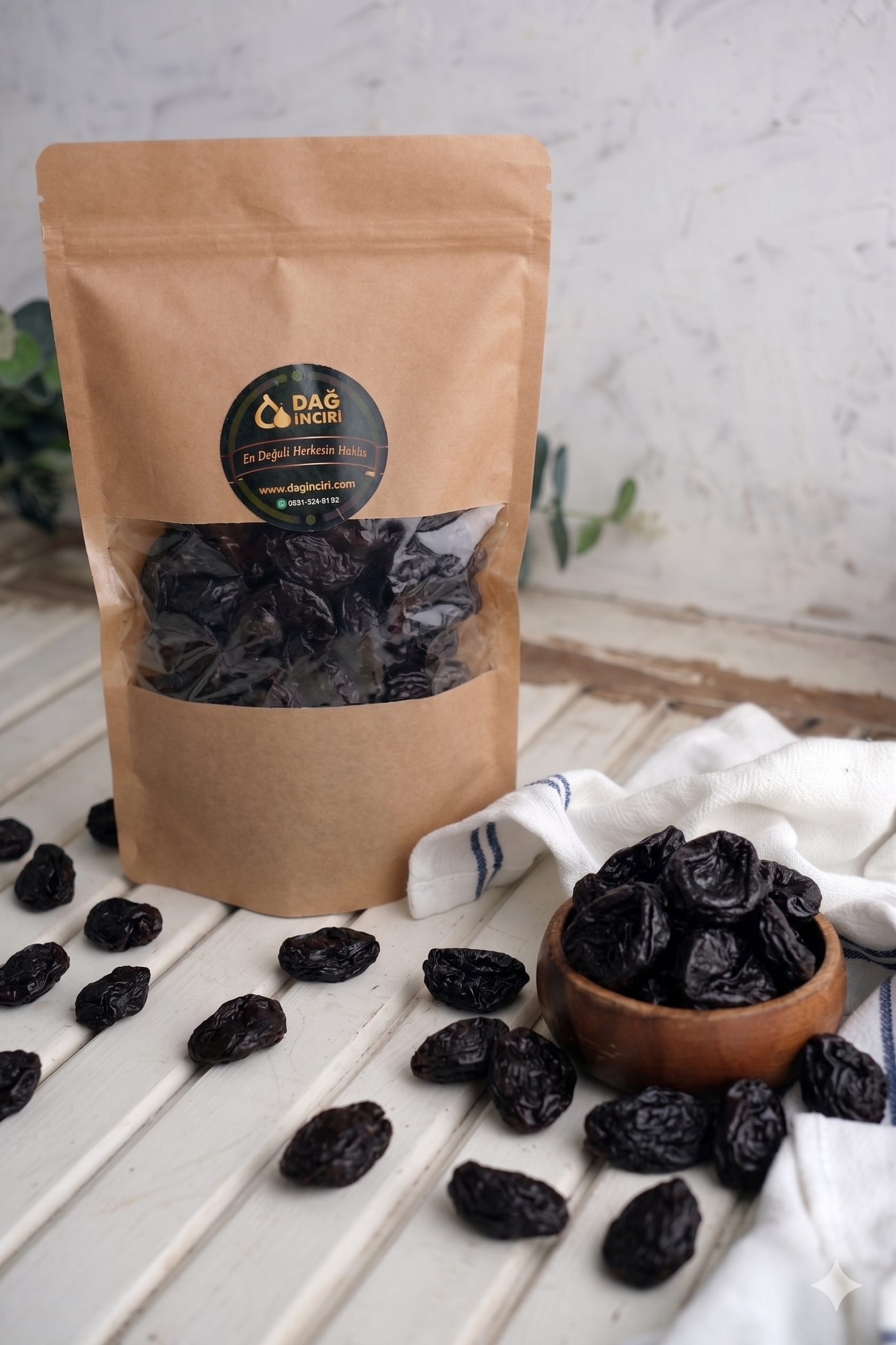 Çekirdekli Siyah Kuru Erik -1 Kg.