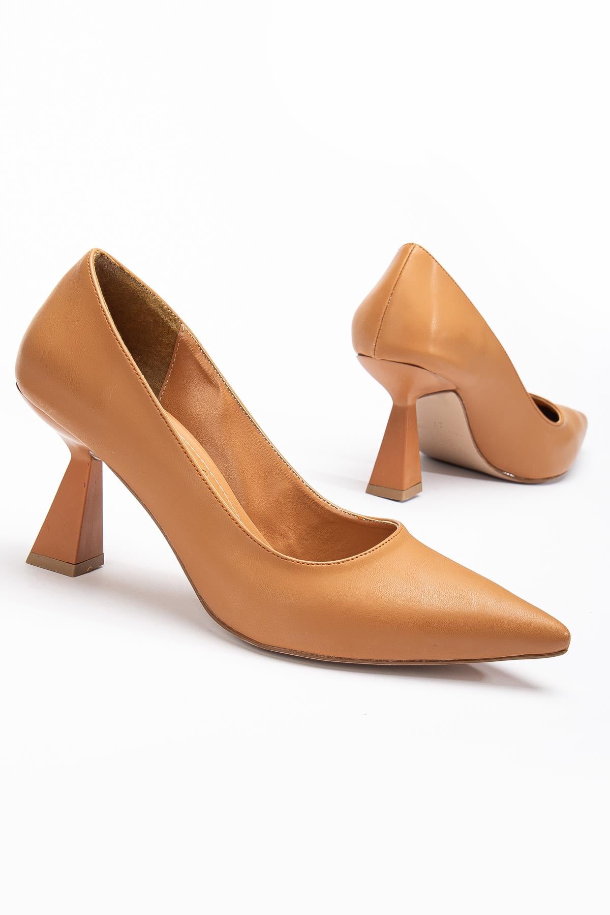 Cilt İnce Topuk Camel Büyük Numara Kadın Ayakkabısı Topuklu Stiletto