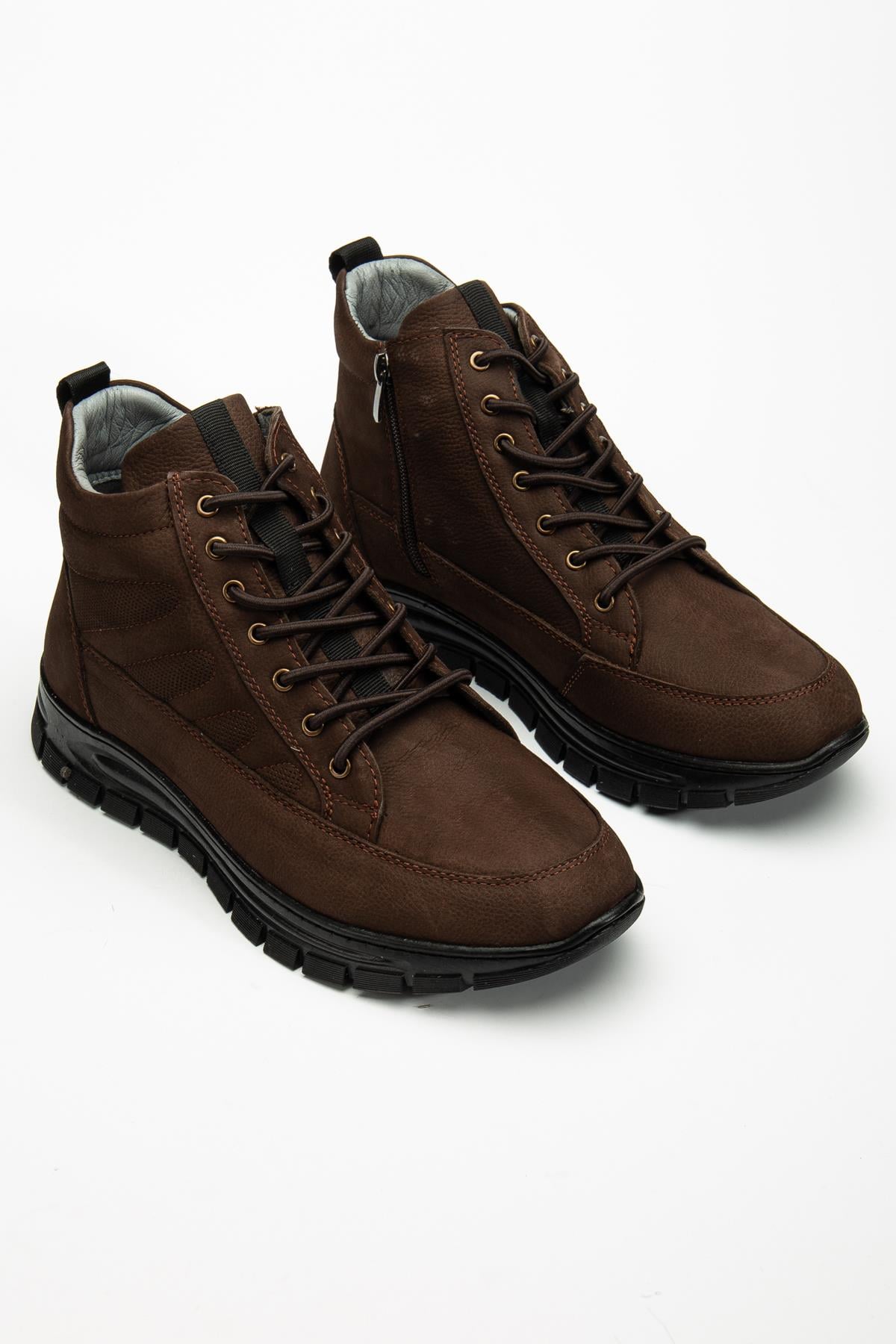 NUBUK YAN BASKILI ELASTİK BAĞCIK FERMUARLI ERKEK BOTKAHVE