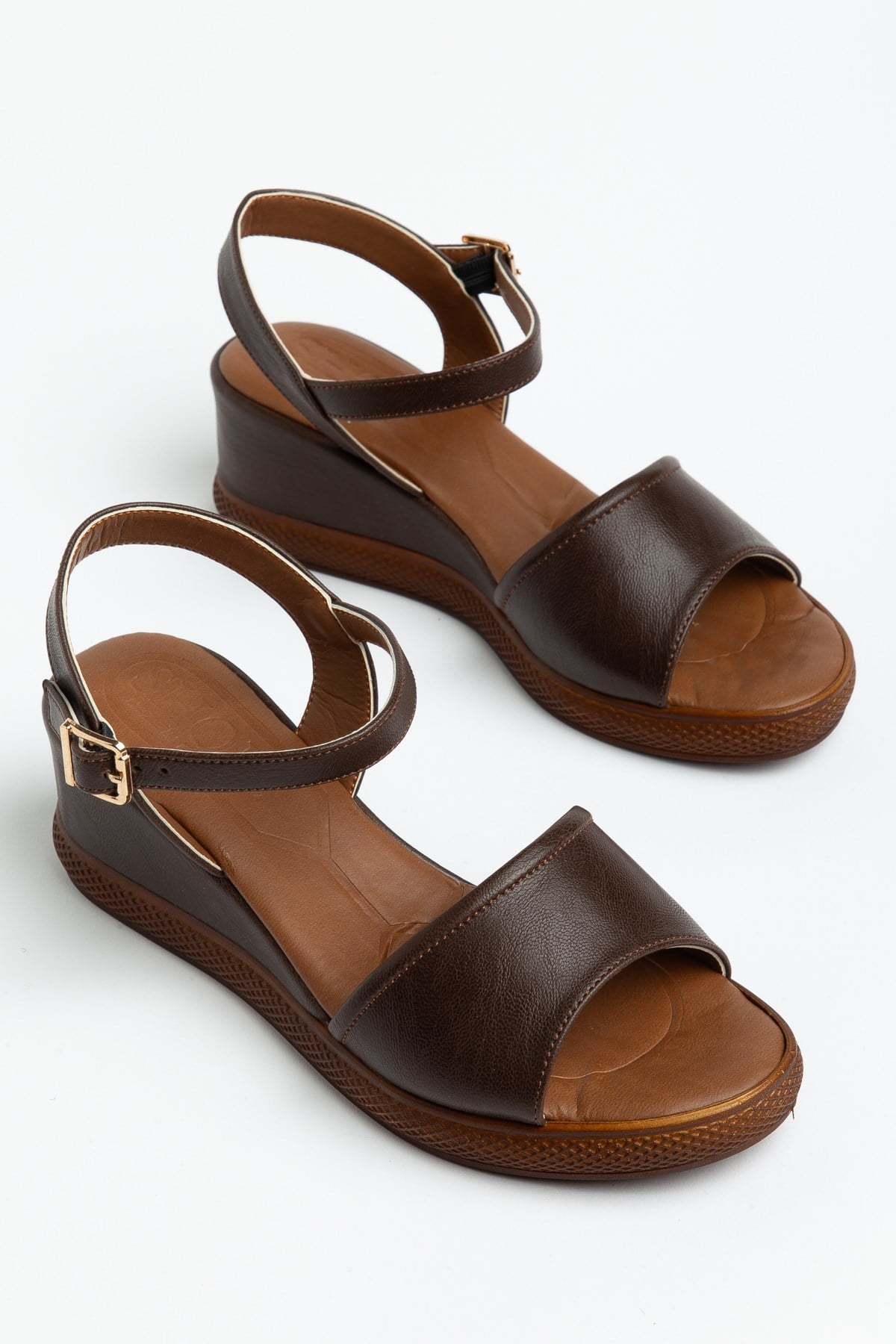 KALIN TEK BANT TABAN KAPLAMA KADIN DOLGU TOPUK AYAKKABIKahverengi