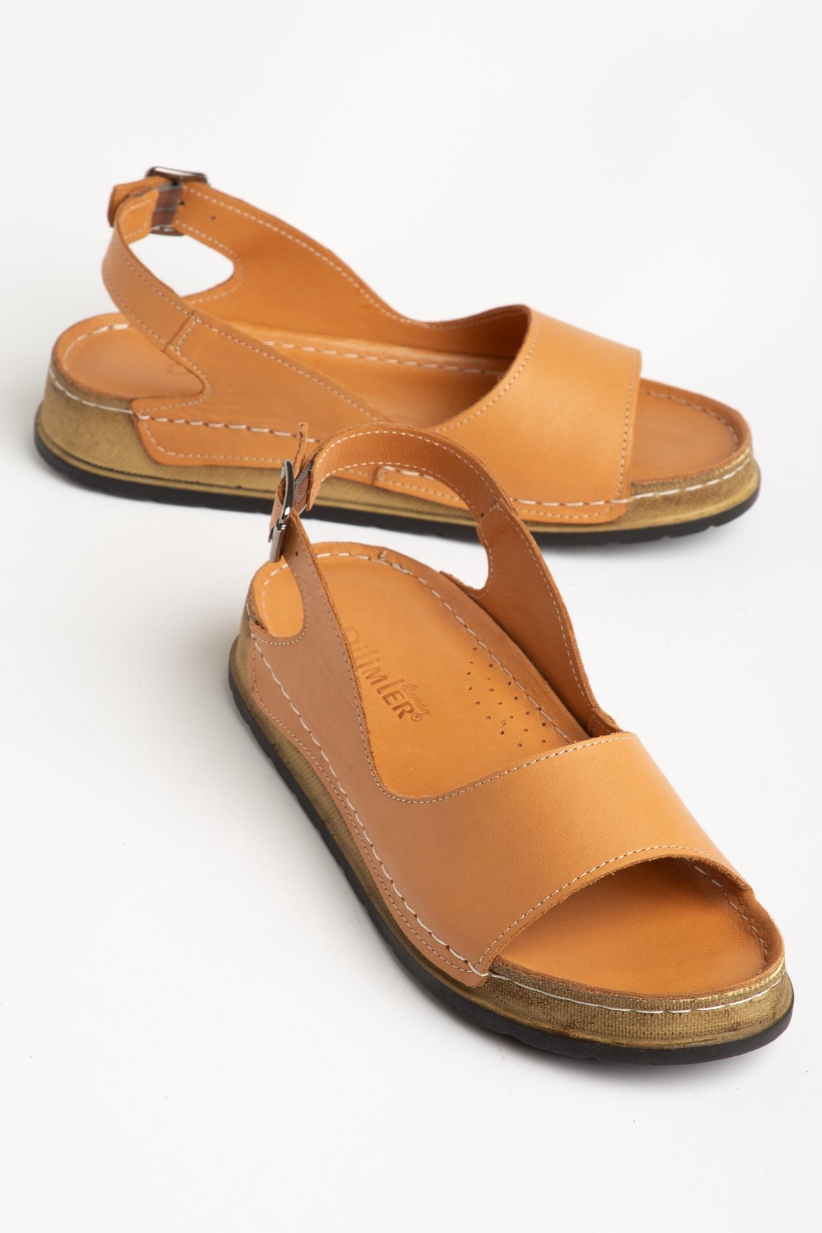 KALIN YÜZLÜ YAN KAPALI HAKİKİ DERİ KADIN SANDALETTABA