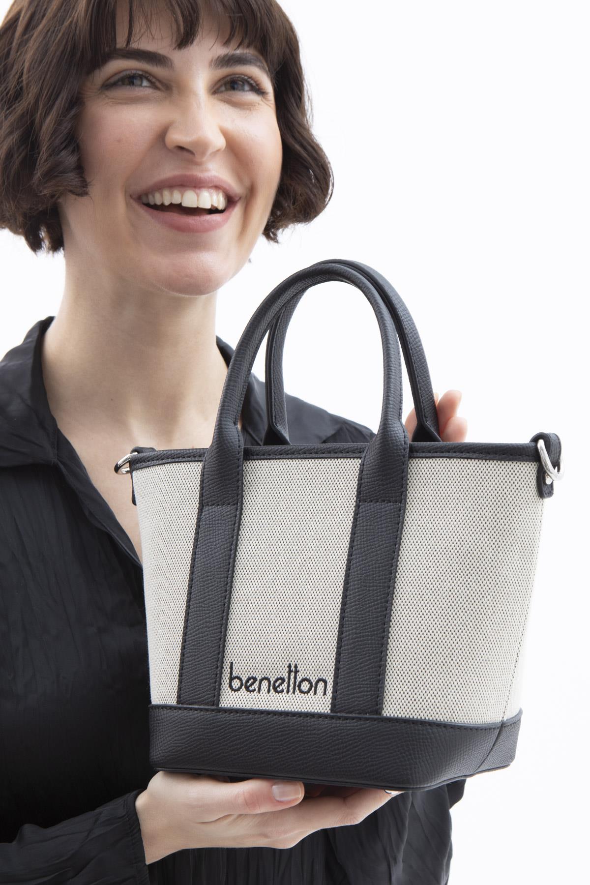 United Benetton BNT1539 Omuz Çantası Siyah