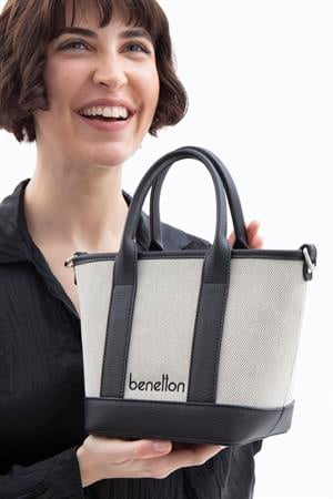 United Benetton BNT1539 Omuz Çantası Siyah