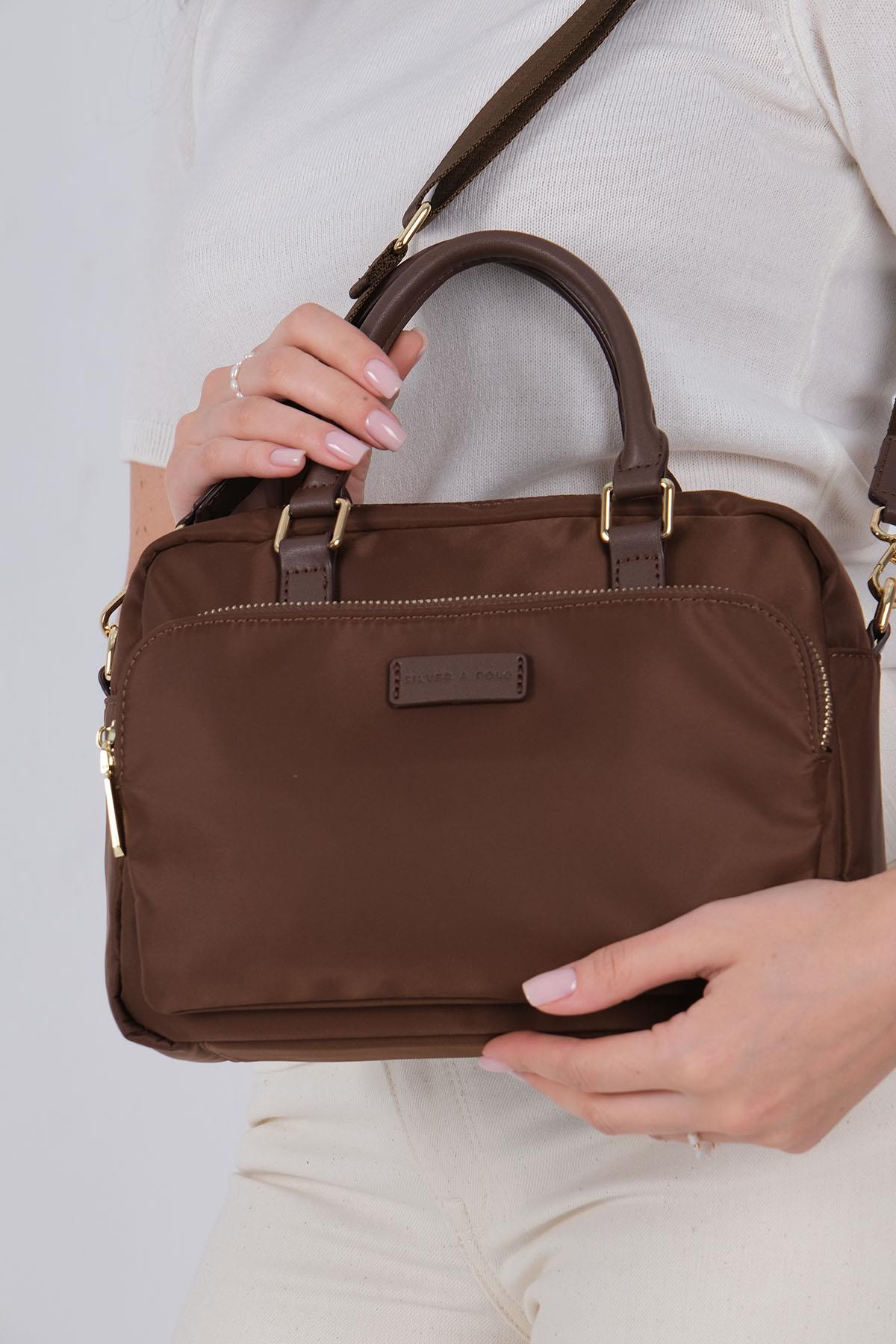 1217-M206Silver & PoloEl ÇantasıSilver & Polo 1217 Kadın El Çantası Kahve