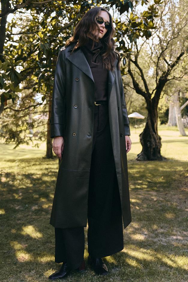 Double-Breasted Leather Trench Coat with Epaulette Detail BLACK 6756