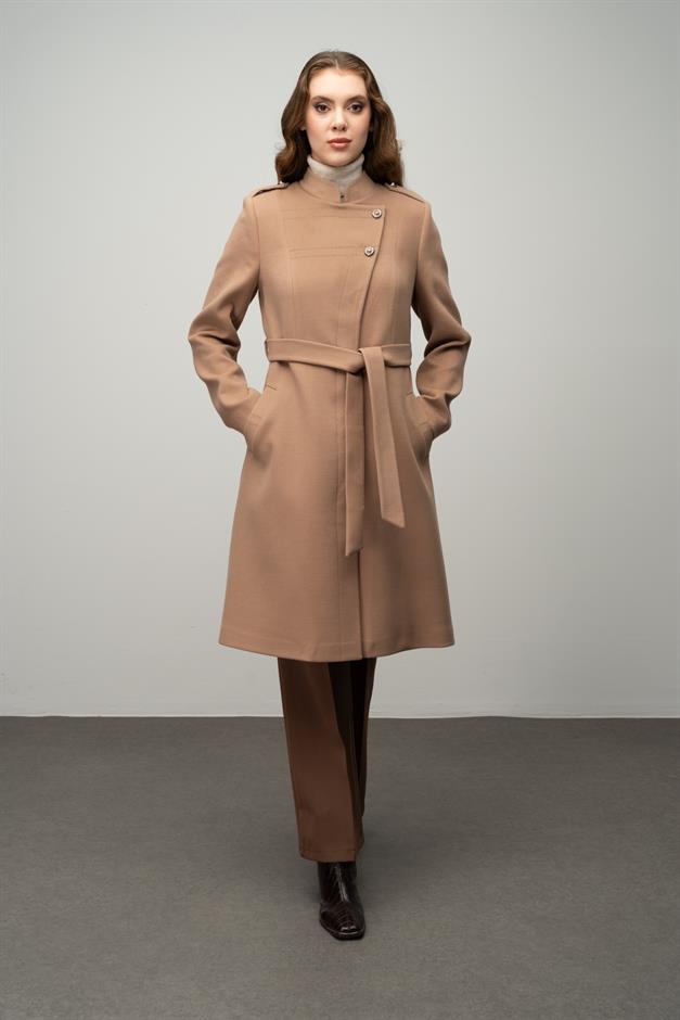 معطف مزدوج الصدر بخط A مع تفاصيل كتاف كامل 3039