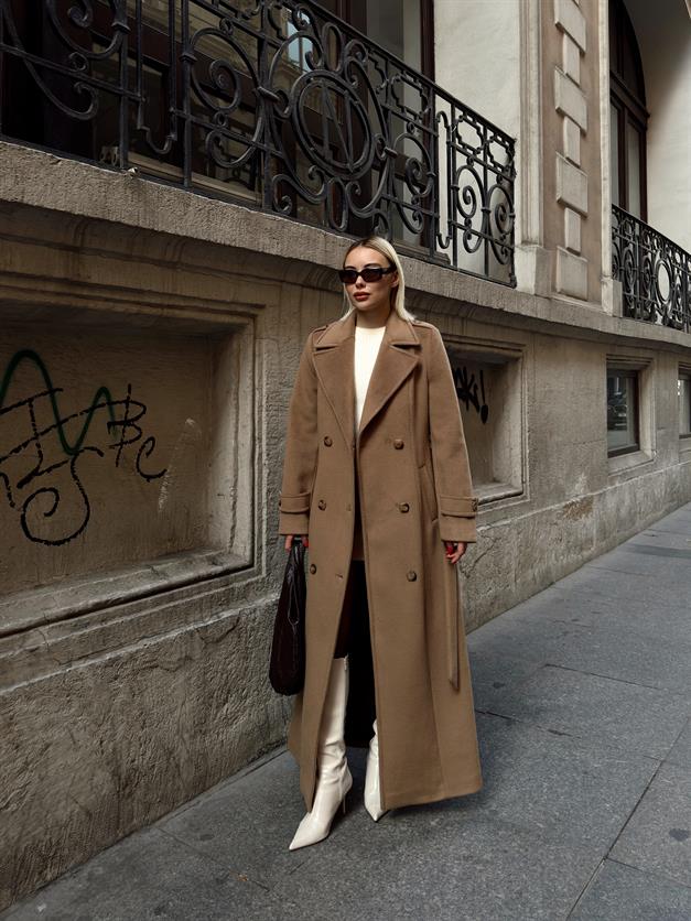 Double-Breasted Long Coat with Epaulette Detail K. KAMEL 3056