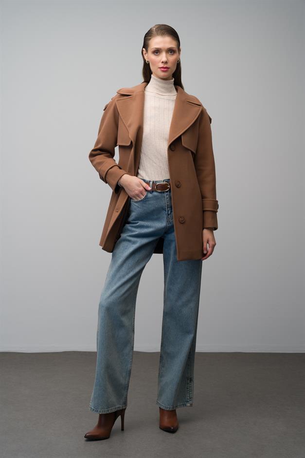 معطف بأكمام راجلان مع كتاف وتفاصيل عباءة التبغ 3078