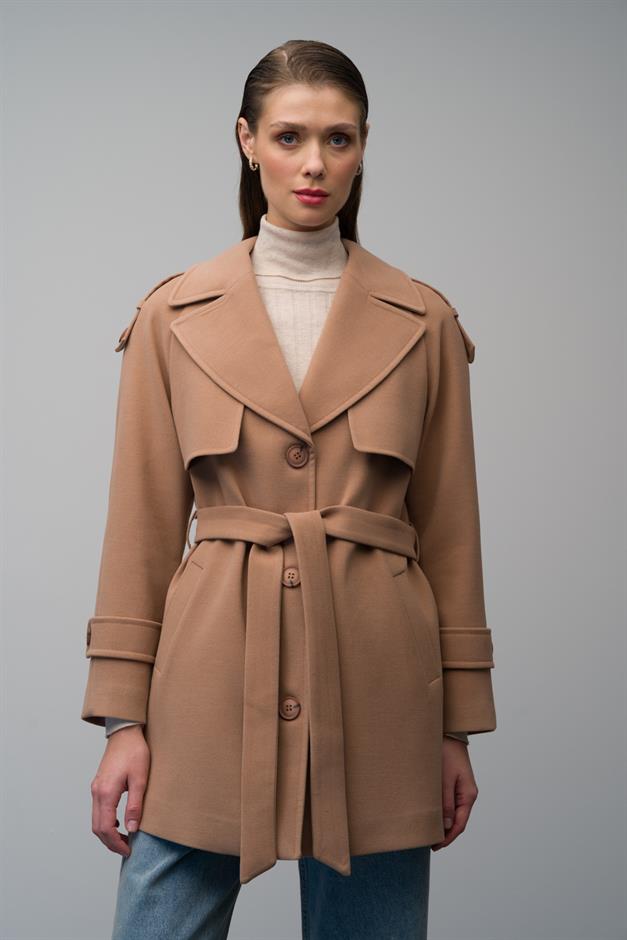 معطف بأكمام راجلان مع كتاف وتفاصيل عباءة كامل 3078