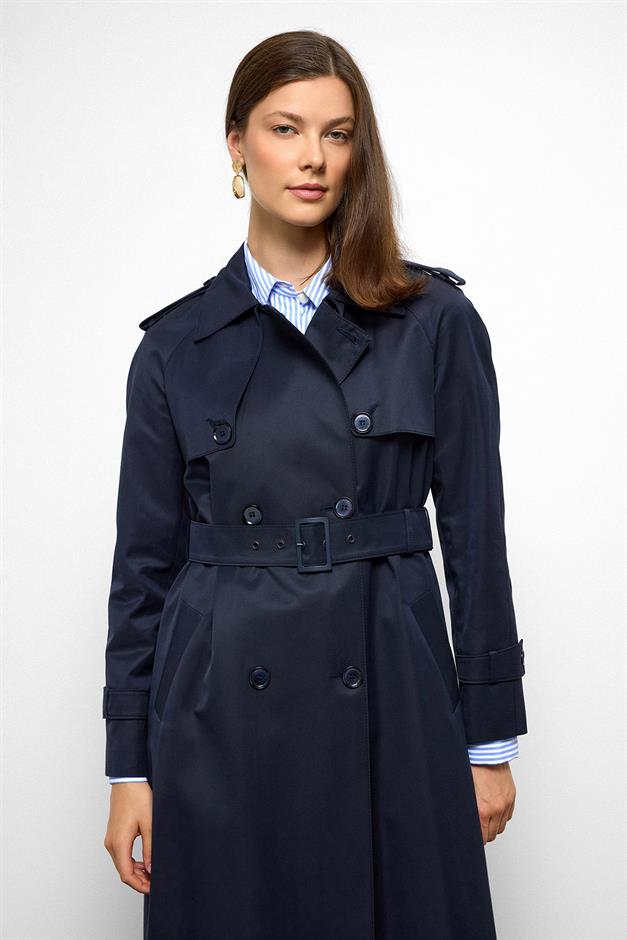 Raglan Sleeve Water Repellent Trench Coat with Epaulette and Cape Details NAVY 6766