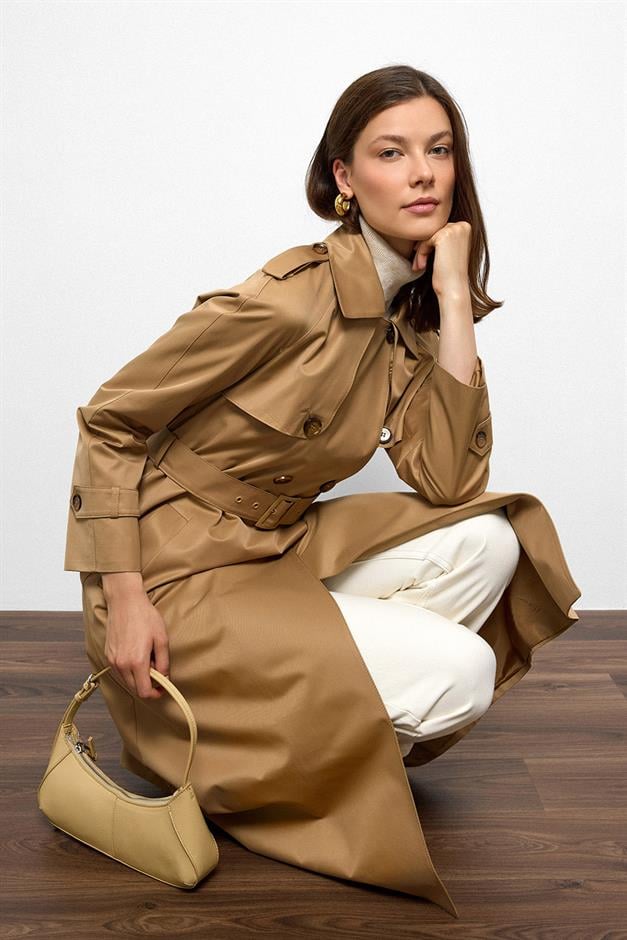 Raglan Sleeve Water Repellent Trench Coat with Epaulette and Cape Details K. KAMEL 6766