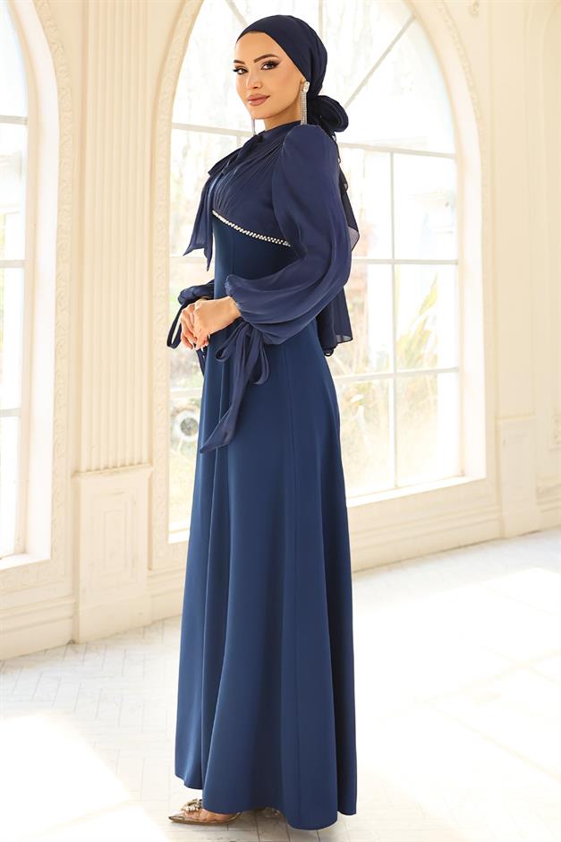 Bağcık ve İnci Detaylı Yoryo İpek Krep Kombinli Tesettür Abiye Elbise K. İNDİGO 1685