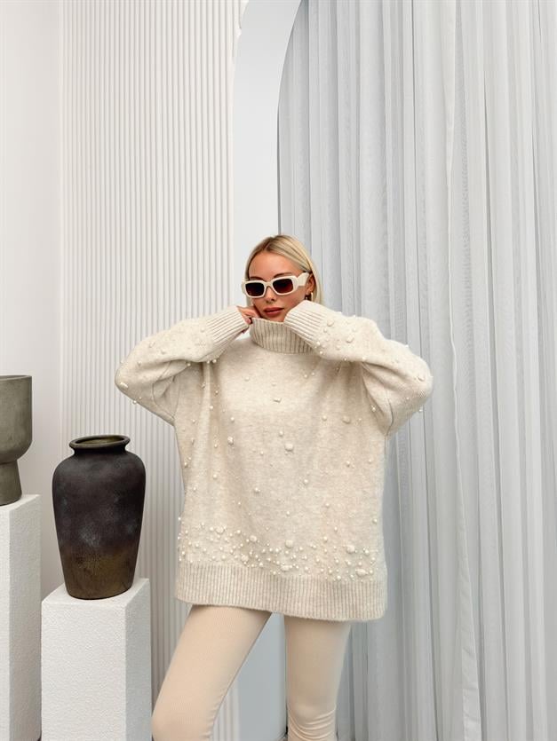 Turtleneck Pearl Detailed Oversized Knitwear Sweater IVORY 8240