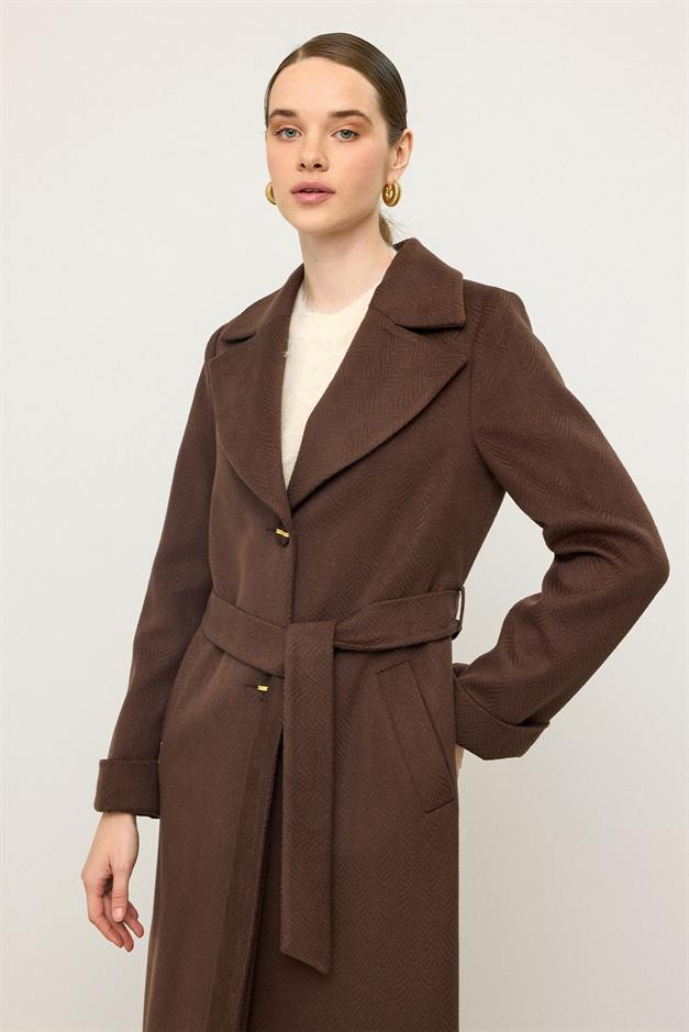 معطف بنقشة جاكار متعرجة، مربوط عند الخصر، إصدار محدود قهوة 3136