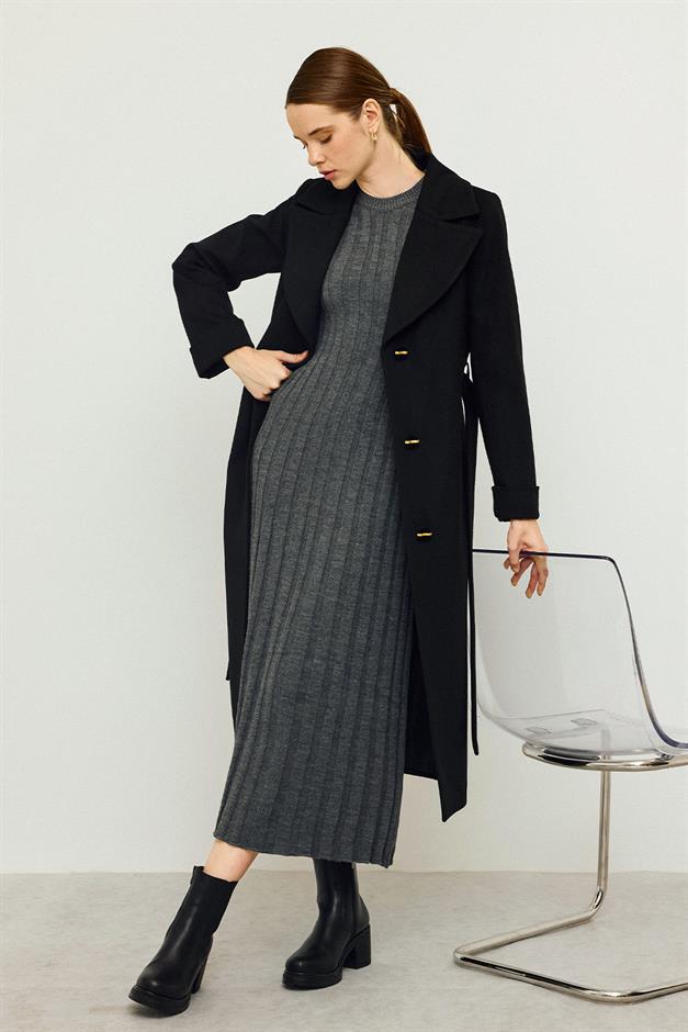 معطف بنقشة جاكار متعرجة، مربوط عند الخصر، إصدار محدود أسود 3136