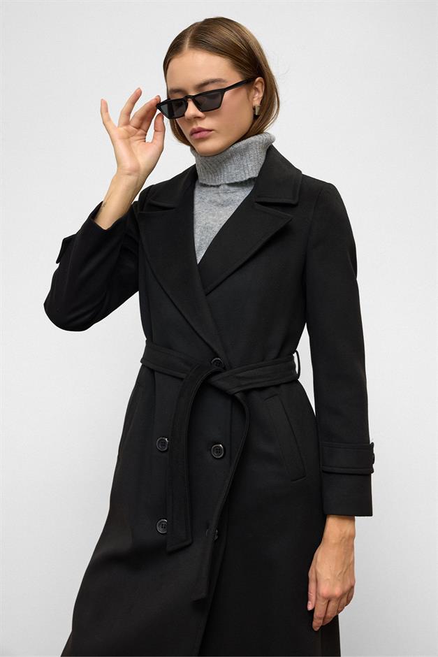 معطف متوسط الطول ذو صدر مزدوج ورباط على الخصر أسود 3987-Y