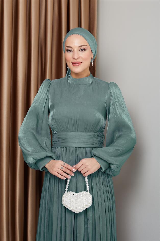 فستان سهرة حريري من يوريو للحجاب مع حزام خصر وتفاصيل مجمعة أخضر مائي 1225