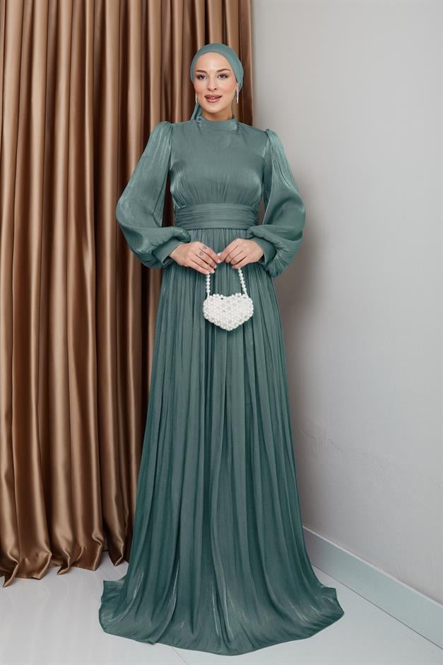 فستان سهرة حريري من يوريو للحجاب مع حزام خصر وتفاصيل مجمعة أخضر مائي 1225