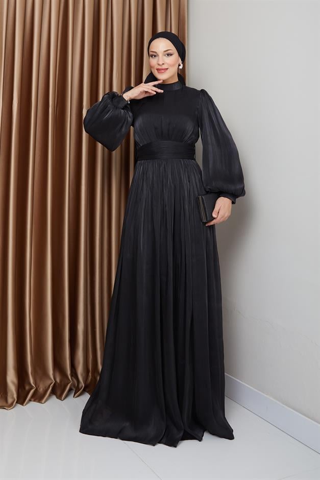 فستان سهرة حريري من يوريو للحجاب مع حزام خصر وتفاصيل مجمعة أسود 1225