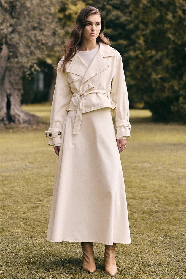 Denim Bell-Length Skirt with Belt at Waist IVORY 7064