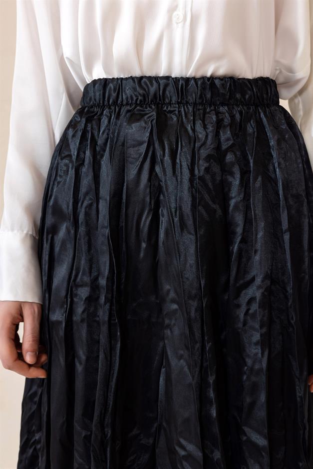 Elastic Waist Crinkle Satin Skirt BLACK 7059