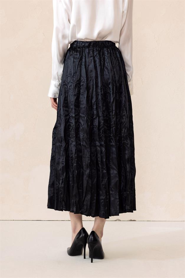 Elastic Waist Crinkle Satin Skirt BLACK 7059