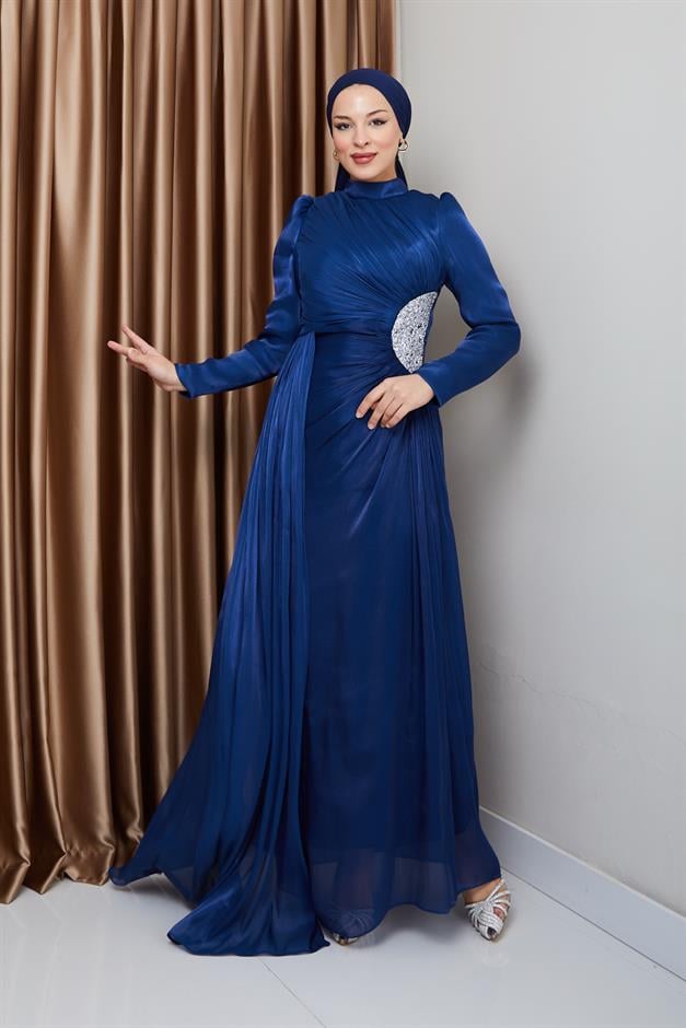 فستان سهرة حرير من يوريو للحجاب مع حجر خصر وتفاصيل تجميع ك. نيلي 1233