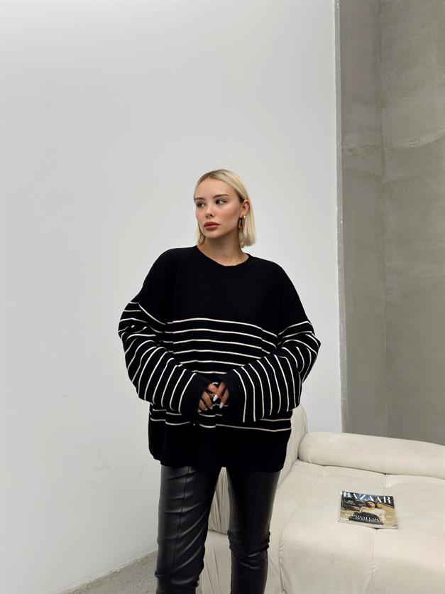 Crew Neck Striped Casual Knit Sweater BLACK 8238