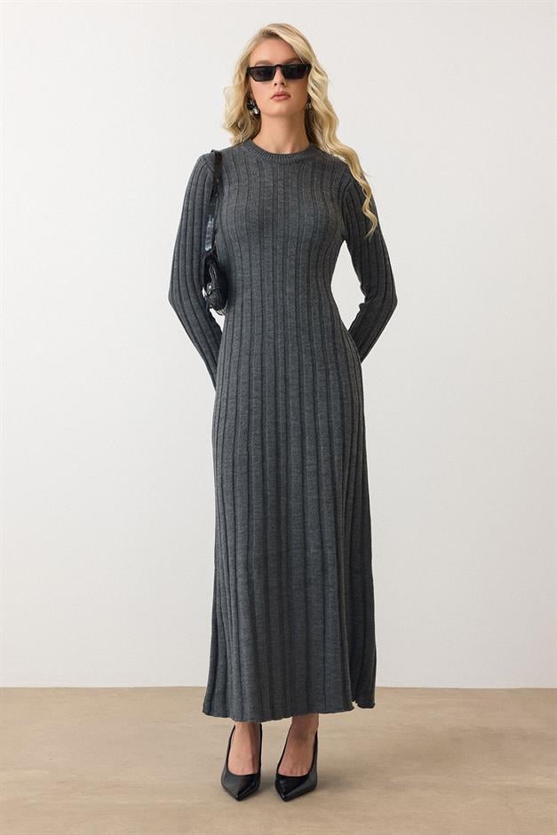 Crew Neck Thick Ribbed Long Knit Dress GREY 9363-E
