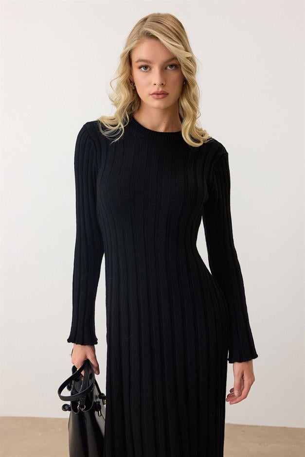 Crew Neck Thick Ribbed Long Knit Dress BLACK 9363-E