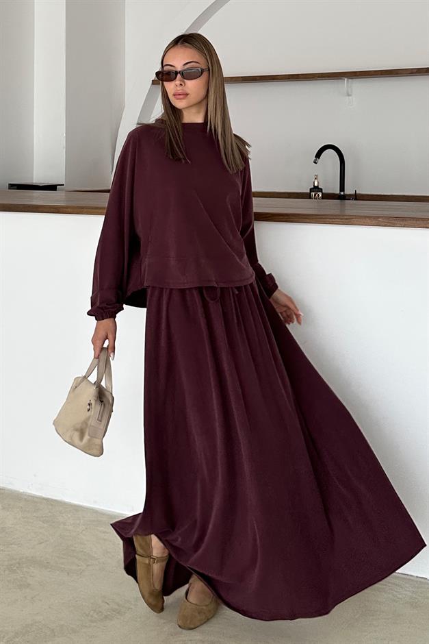 طقم بنطال رياضي من القماش الفاخر برقبة دائرية حافة 9383-TK