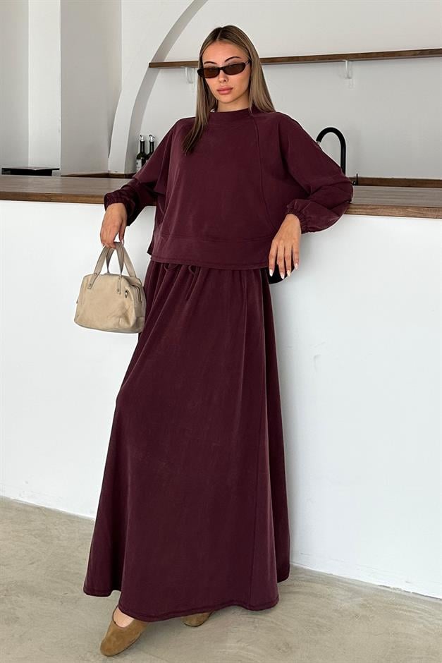 طقم بنطال رياضي من القماش الفاخر برقبة دائرية حافة 9383-TK