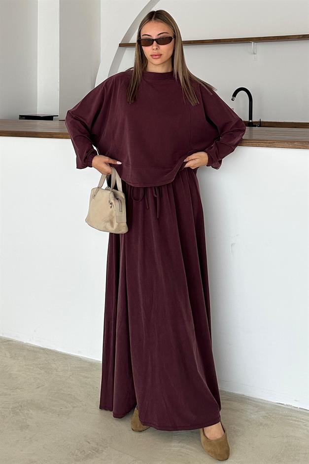 طقم بنطال رياضي من القماش الفاخر برقبة دائرية حافة 9383-TK