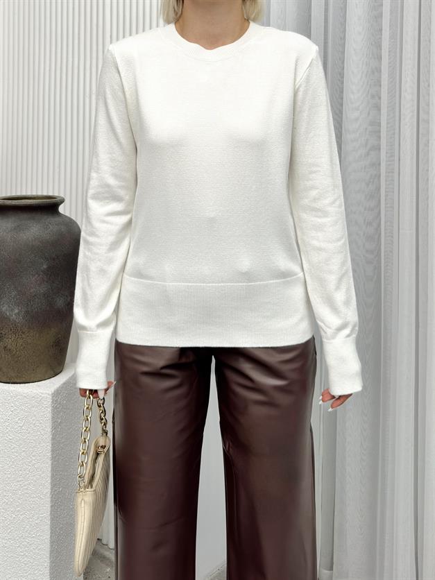 Crew Neck Knitted Sweater IVORY 8235