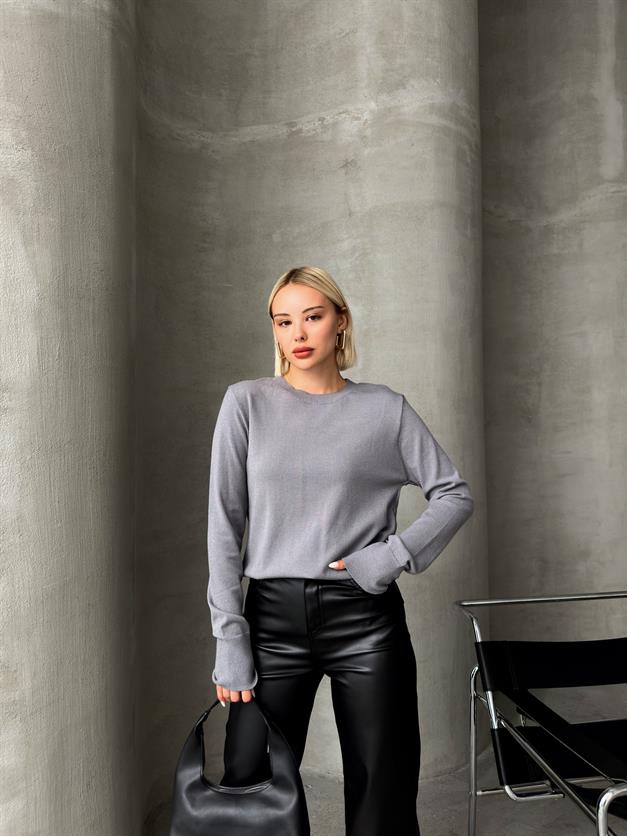 Crew Neck Knitted Sweater GREY 8235