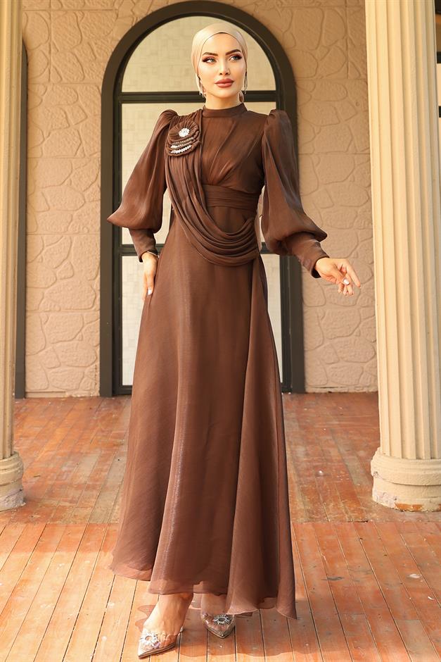 فستان سهرة حرير يورغو واسع مع تفاصيل بروش قهوة 1242