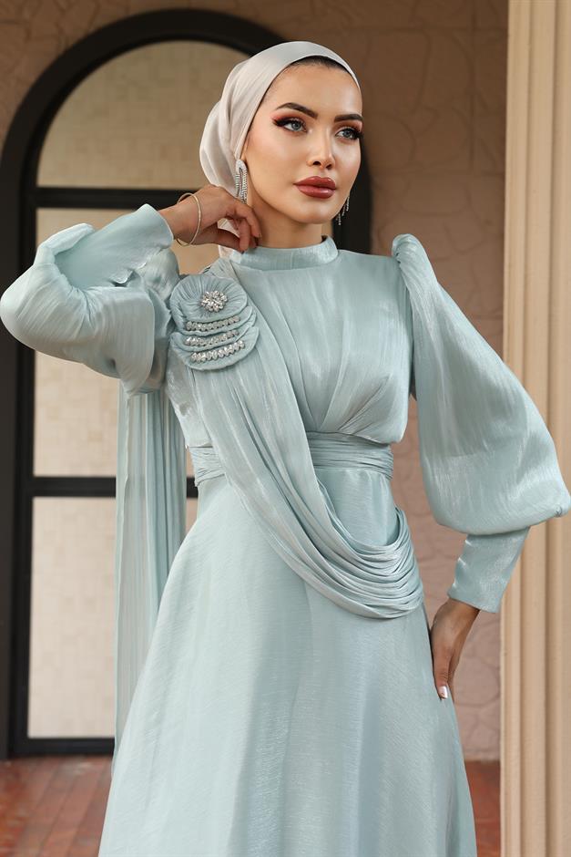 فستان سهرة حرير يورغو واسع مع تفاصيل بروش مثل 1242