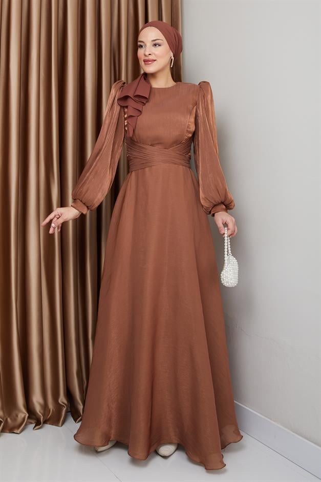 فستان سهرة حرير من يوريو مع حزام متقاطع التبغ 1238