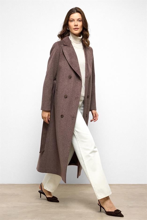 معطف متوسط الطول ذو ياقة جاكيت وصديرية مزدوجة لاتيه 3094