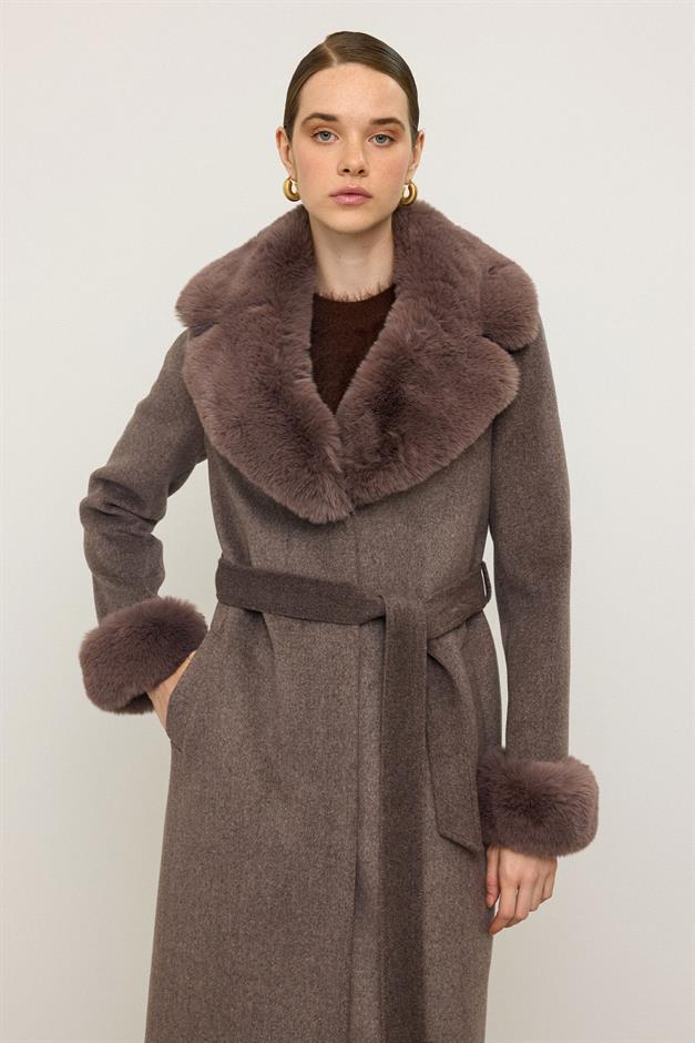 معطف طويل مبطن بالفرو مع ياقة وأكمام قابلة للفصل لاتيه 3088