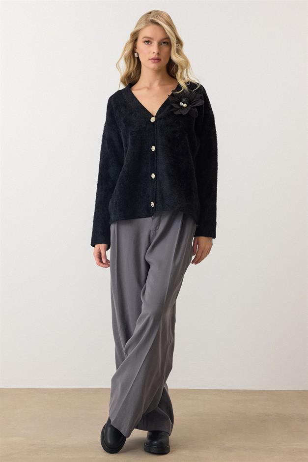 Soft Knit Cardigan with Floral Accessories BLACK 8268