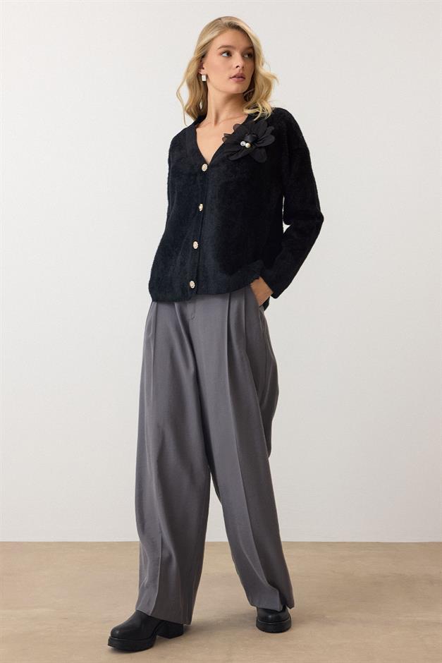 Soft Knit Cardigan with Floral Accessories BLACK 8268