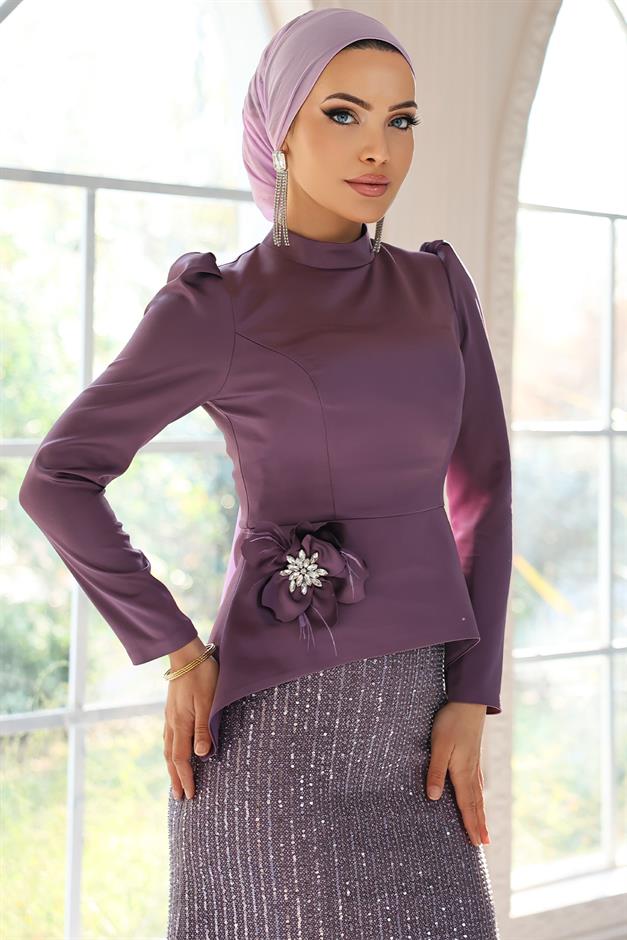 Çiçek Broşlu Arkası Bağcıklı Saten ve Payetli Tesettür Abiye Takım K. LİLA 1683