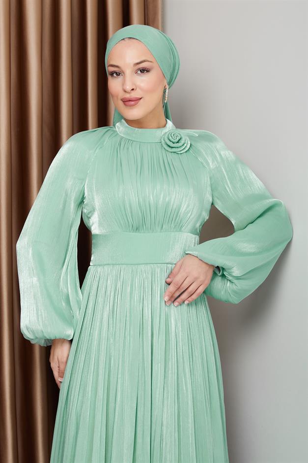 فستان سهرة حرير يوريو مطوي مع تفاصيل زهور مثل 1240