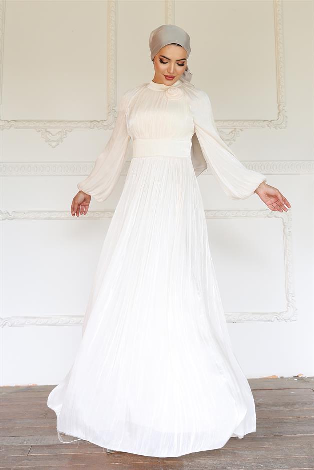 فستان سهرة حرير يوريو مطوي مع تفاصيل زهور العاج 1240