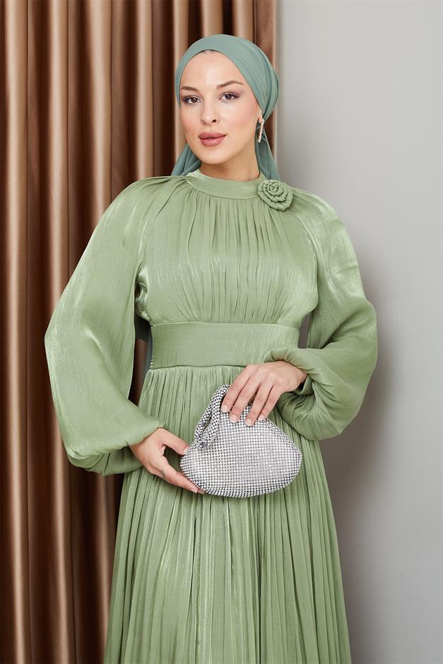 فستان سهرة حرير يوريو مطوي مع تفاصيل زهور كاجلا 1240